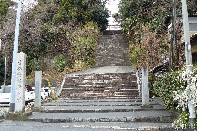 �q�L�q�_��