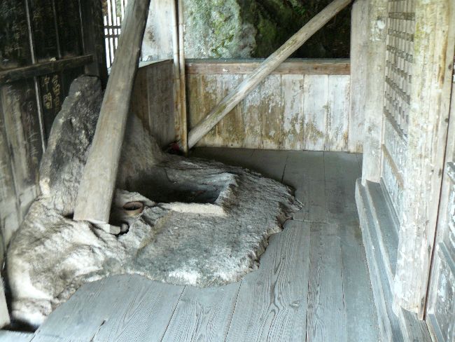 �����ω���