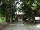 田子薬師堂（常福院）参道と両脇の杉並木