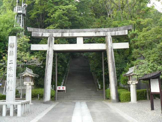 ��{���_��