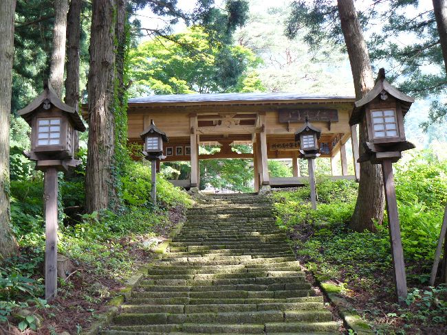 ����ω���