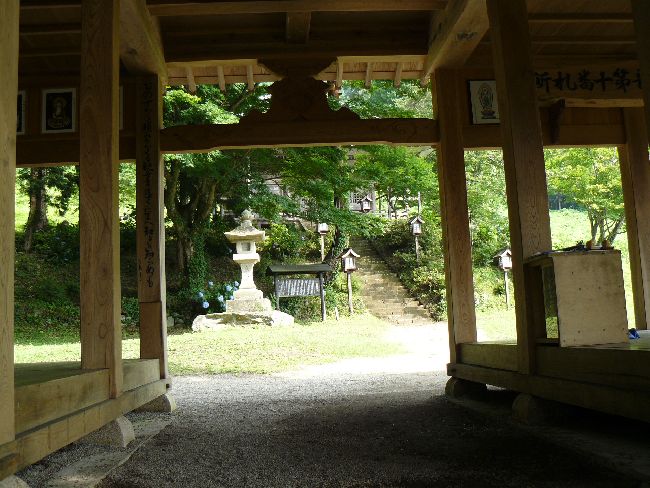 ����ω���