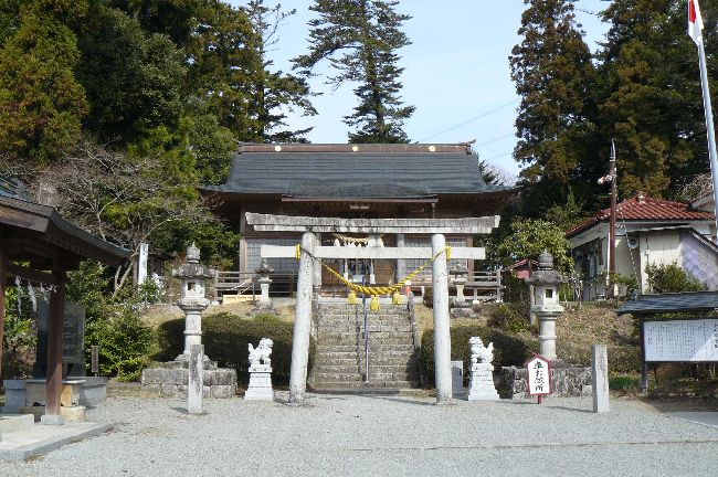 �q����_��