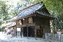 相馬中村神社絵馬殿とその奥に鎮座している境内社