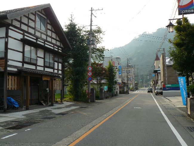 �������F������