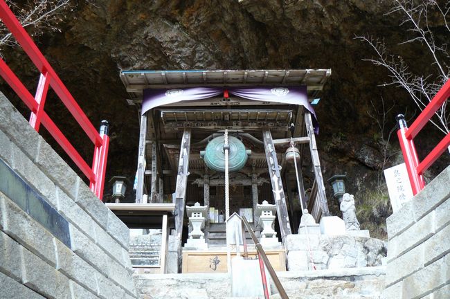 �R�{�s����