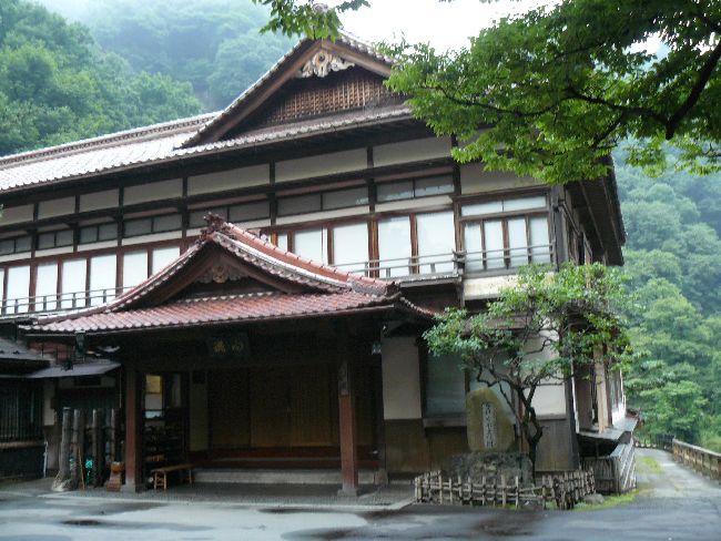 ���R����E����