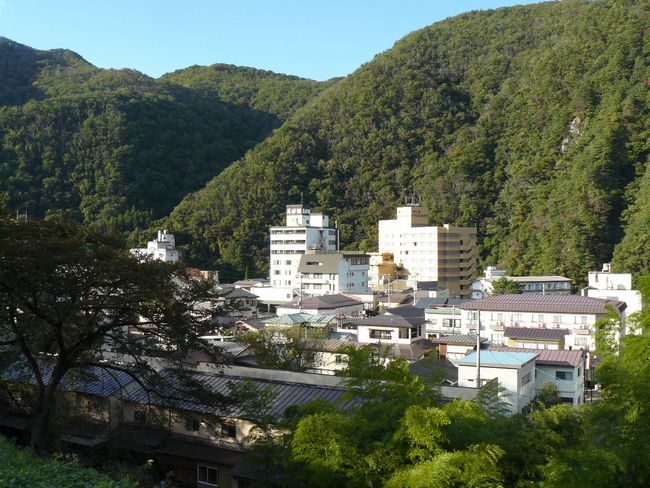 ���m�q����E������