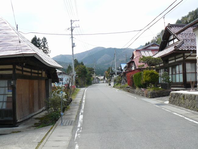 ���͊X���F�]�ԏh