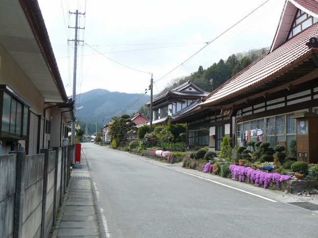 ���͊X���F�]�ԏh