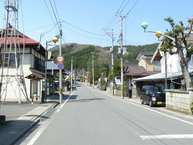 ���͊X���F�q�V���h