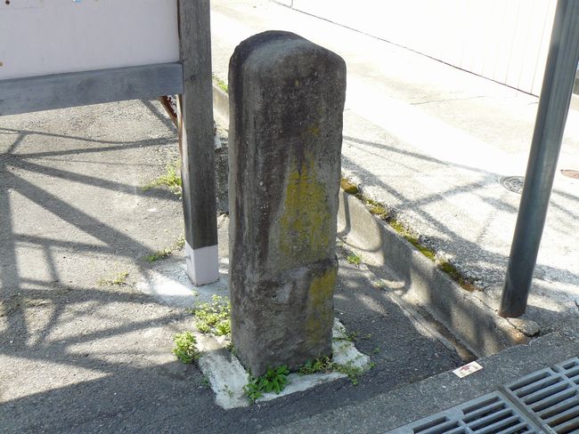 ���͊X���F�q�V���h