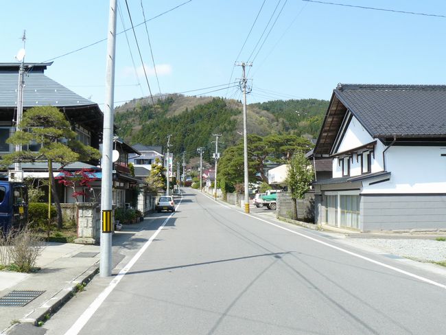 ���͊X���F�q�V���h