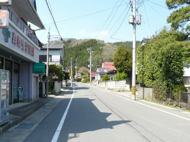 ���͊X���F�q�V���h