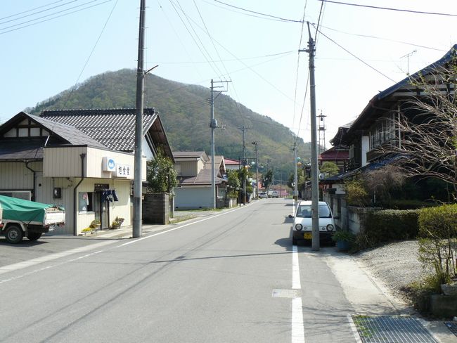 ���͊X���F�q�V���h