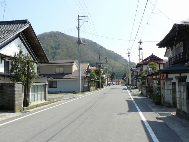 ���͊X���F�q�V���h