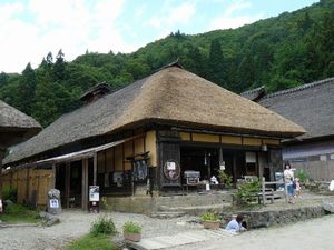 �����ƏZ��i�ʉ��E����h�j